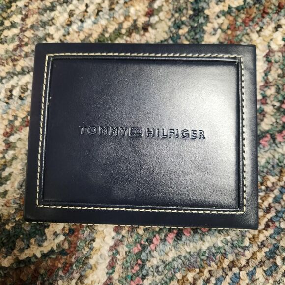 Tommy-hilfiger Men's White and Red Wallet-purses - Picture 6 of 6